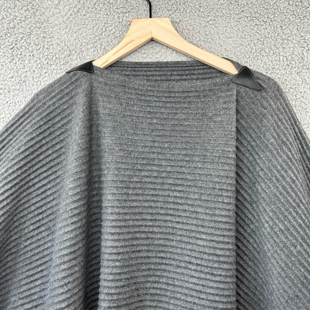 DESIGN HOUSE STOCKHOLM Gray Poncho Ablesson Pleece Sweater Minimalist Capsule - Picture 2 of 8